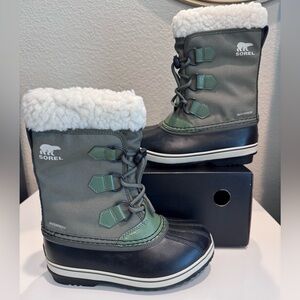 Sorel Children's Yoot Pac Nylon Waterproof Boot - Unisex Youth 1